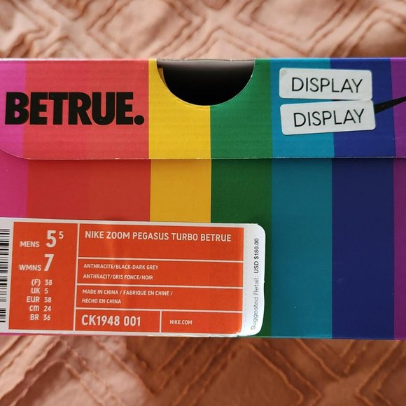 Gilbert Baker BETRUE Pegasus Turbo Nike 2019 - Picture 5 of 5